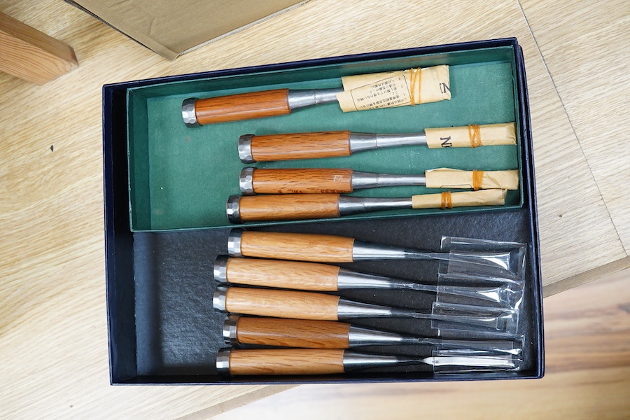 Four sets of Japanese chisels, including a set of six Kote Nomi cranked neck trowel chisels, a set of seven mortise chisels, and two other cabinetmakers sets (22 in total), plus two Japanese hammers/mallets